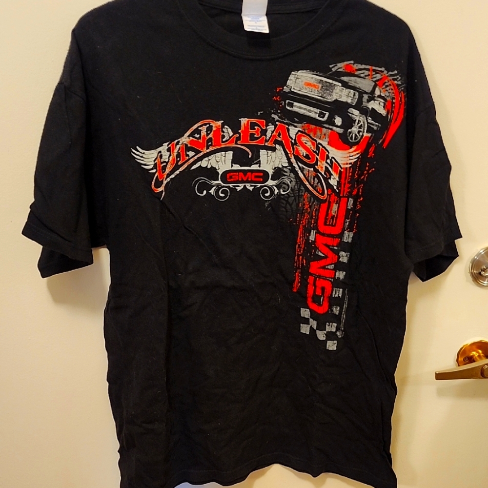 GMC Tee, VGUC, Size XL, Black And Red